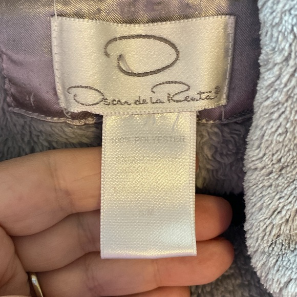 Oscar de la Renta bathrobe with beautiful trimming and belt. Size small. Gray. - Picture 12 of 12